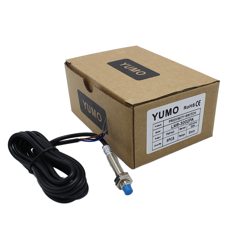 LM8-3002PA PNP NO Output Connector Type Inductive Proximity Switch YUMO for Poland Market
