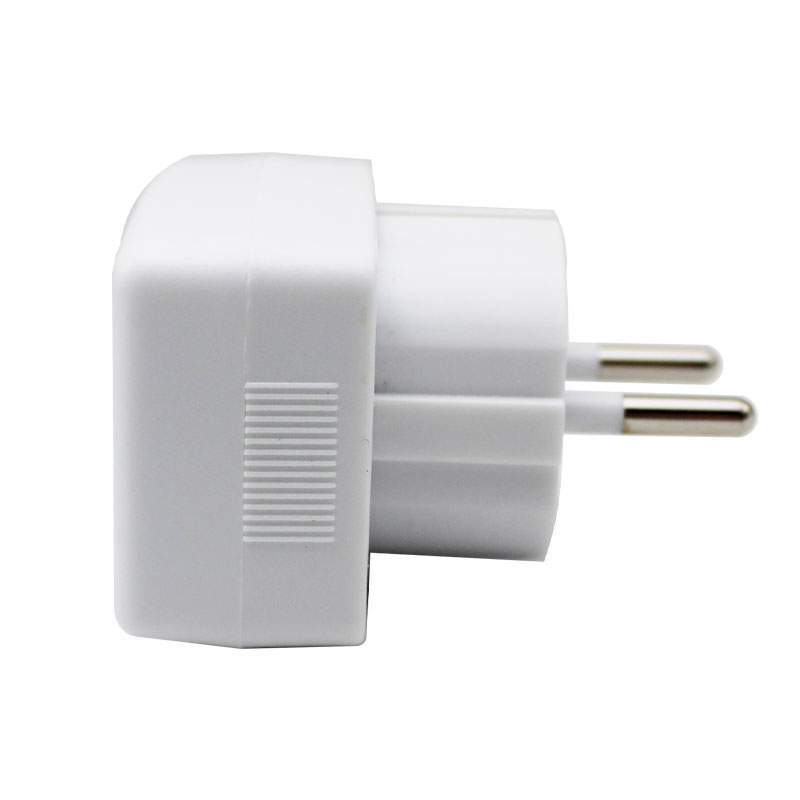 YUMO MODEL.DM55-1 AC DIGITAL VOLTAGE METER Europlug