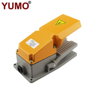 YUMO LT4 (SFMP-1) Pedal Switch Foot Switch with Bottom Grey Top Yellow 10A AC110-220V